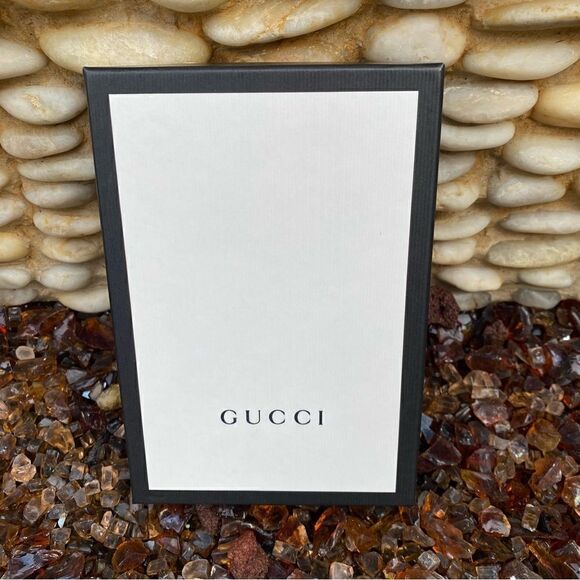 AUTHENTIC Gucci GG Strawberries iPhone X/XS Logo Smart Phone Case NIB. - Picture 7 of 8